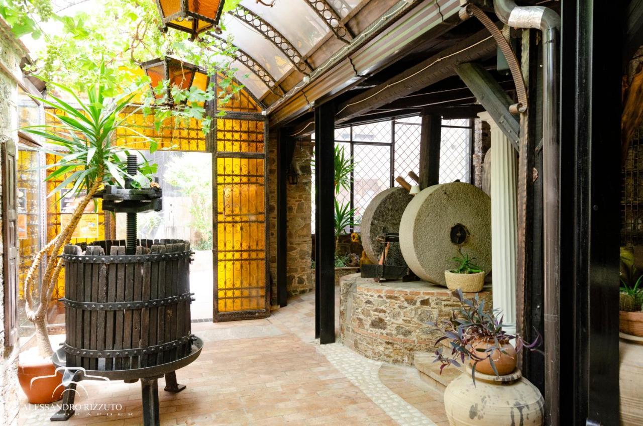 Le Due Torri Bed & Breakfast Filadelfia Exterior foto